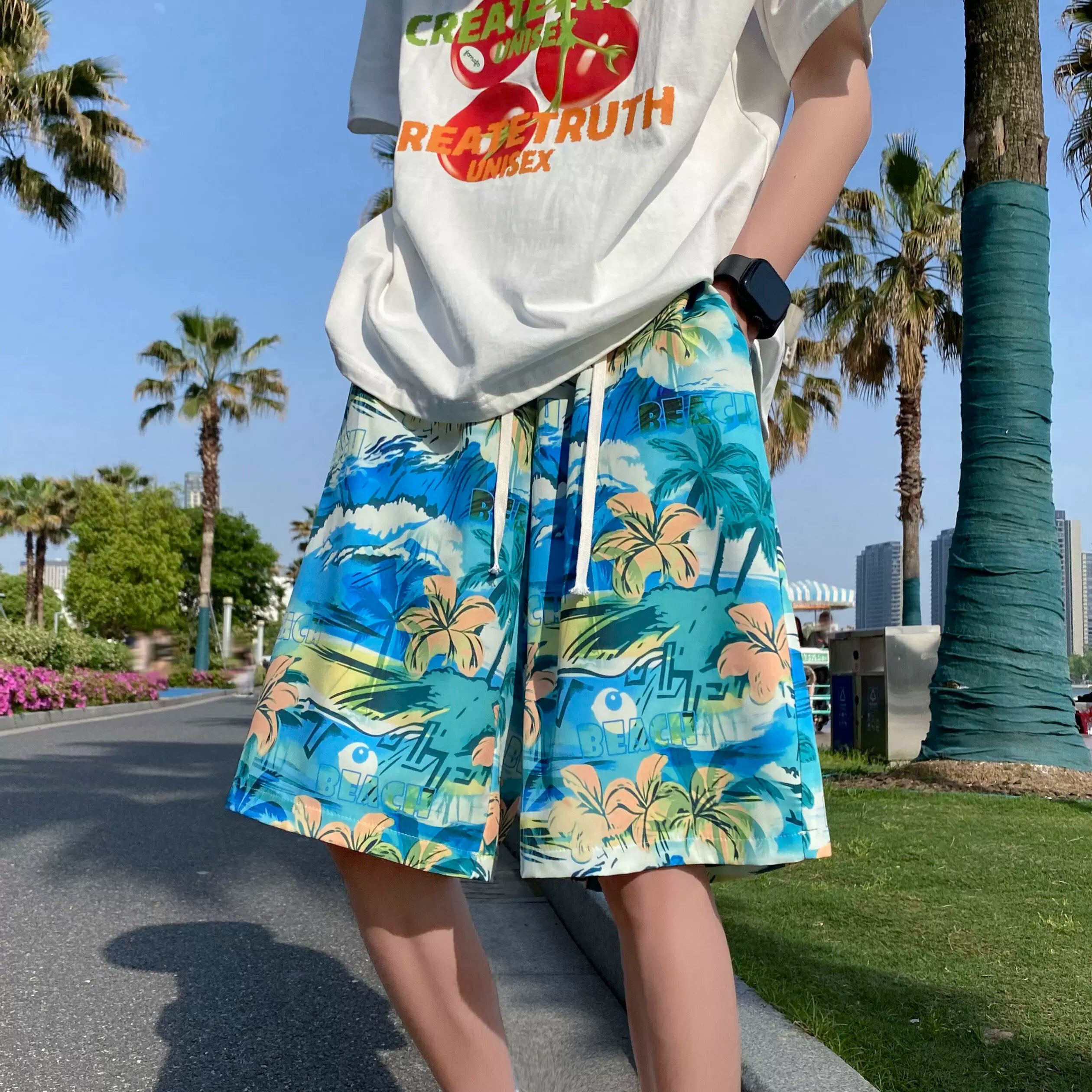Ice silk cool feeling Hawaiian beach shorts for men in summer, thin design for teenagers, trendy brand, casual and breathable five part pants